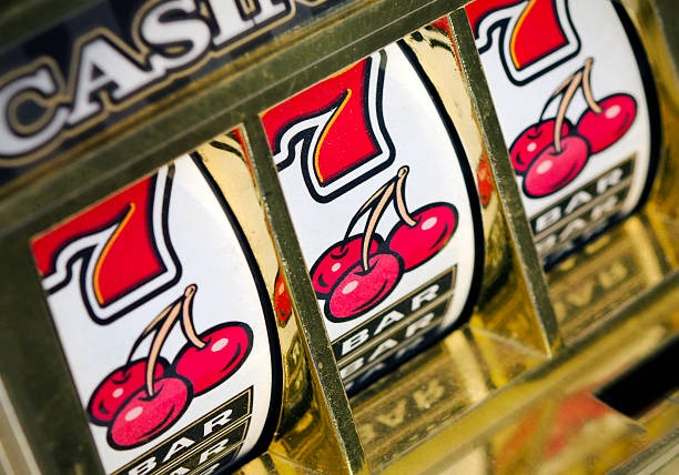 Starwin88 login operators managing live dealer tables