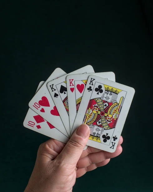 Live dealer table running at starwin88 login